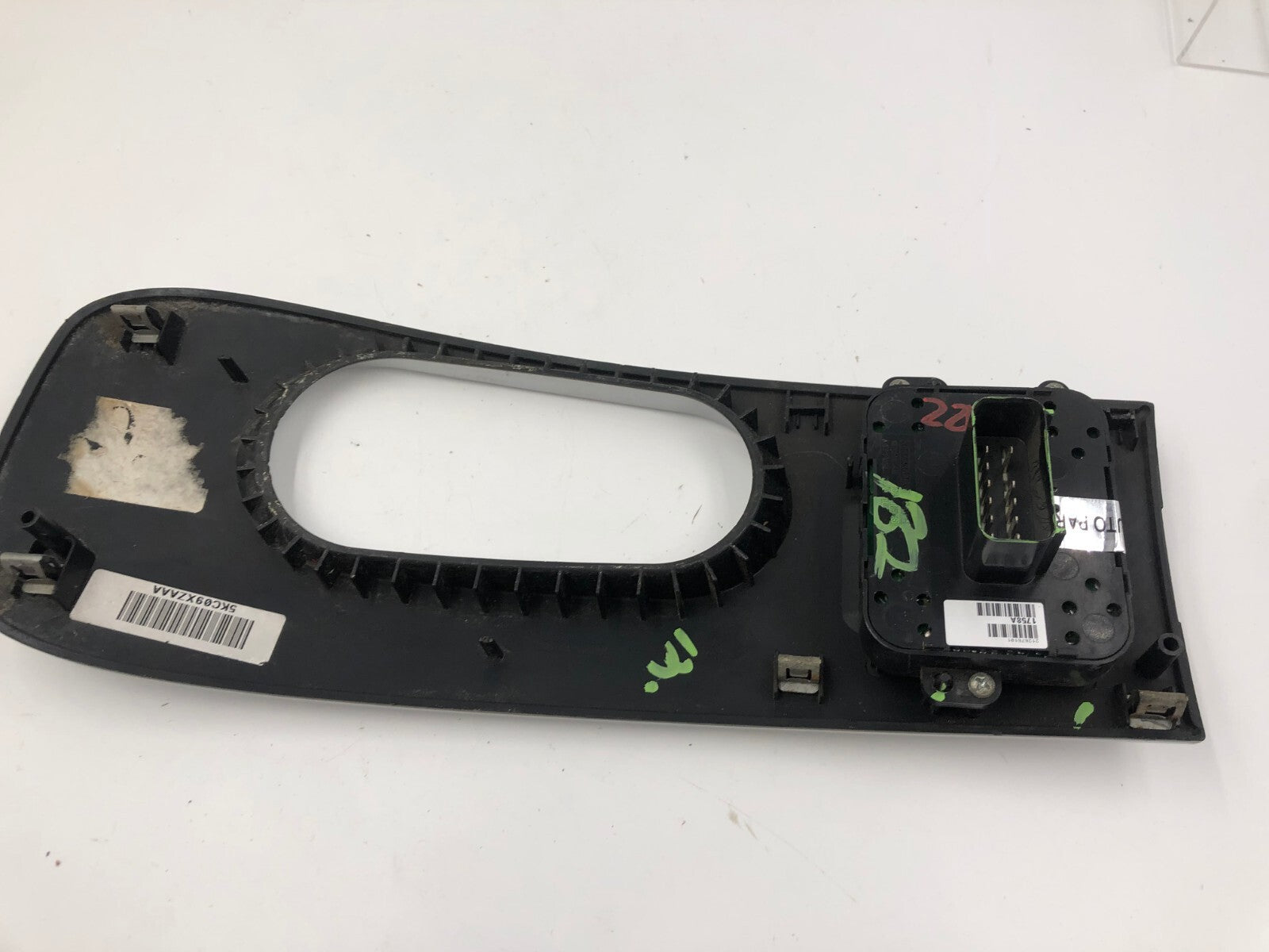 2004-2007 Jeep Liberty Master Power Window Switch OEM C01B52021