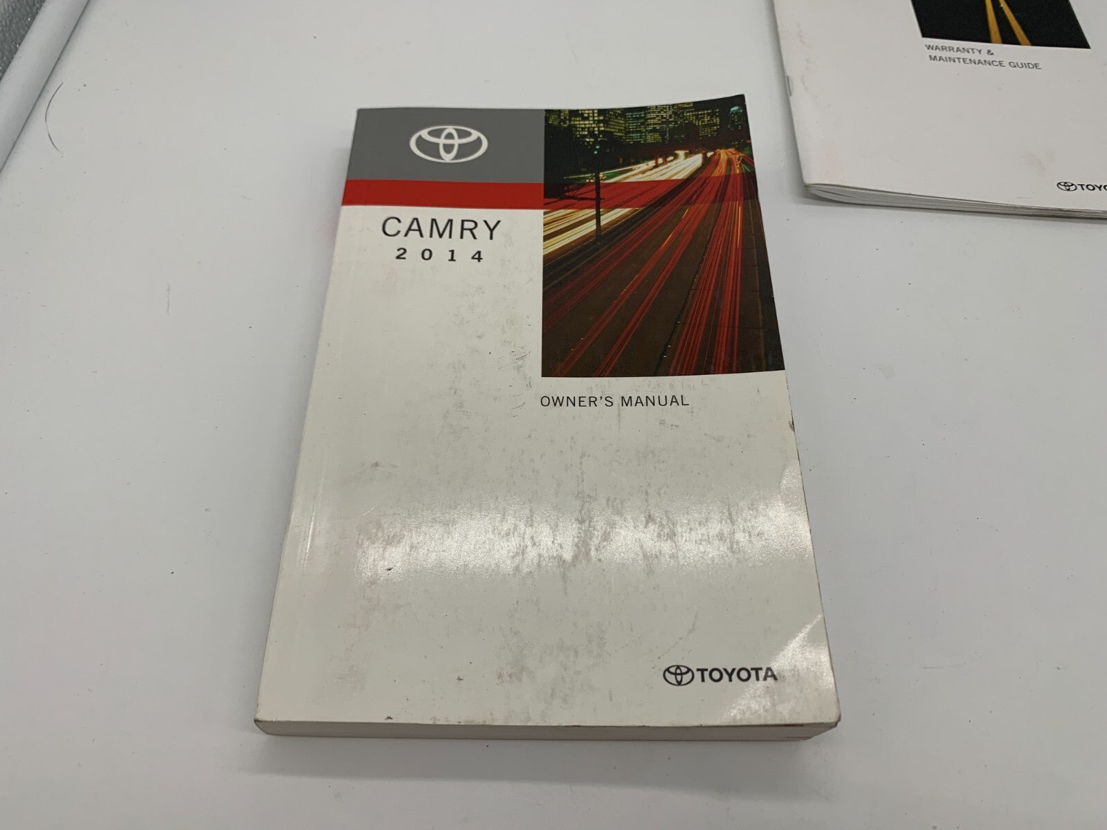2014 Toyota Camry Owners Manual Set OEM D03B10005