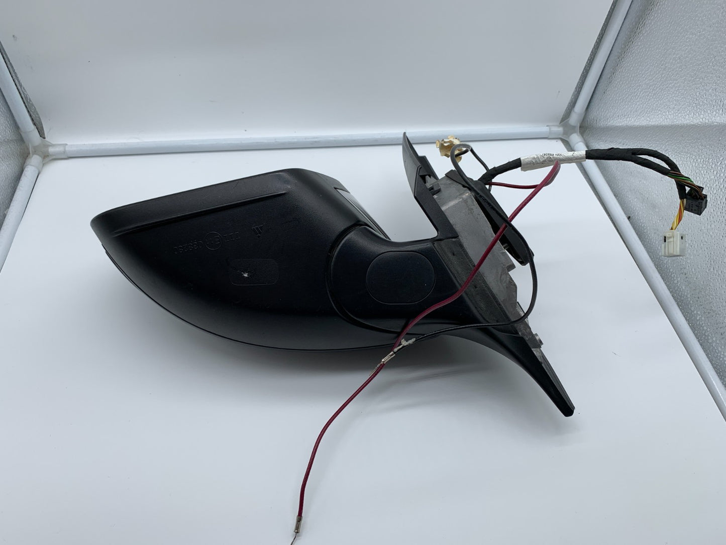 2015-2016 Mercedes-Benz C300 Driver Side View Power Door Mirror Blue B01B48043