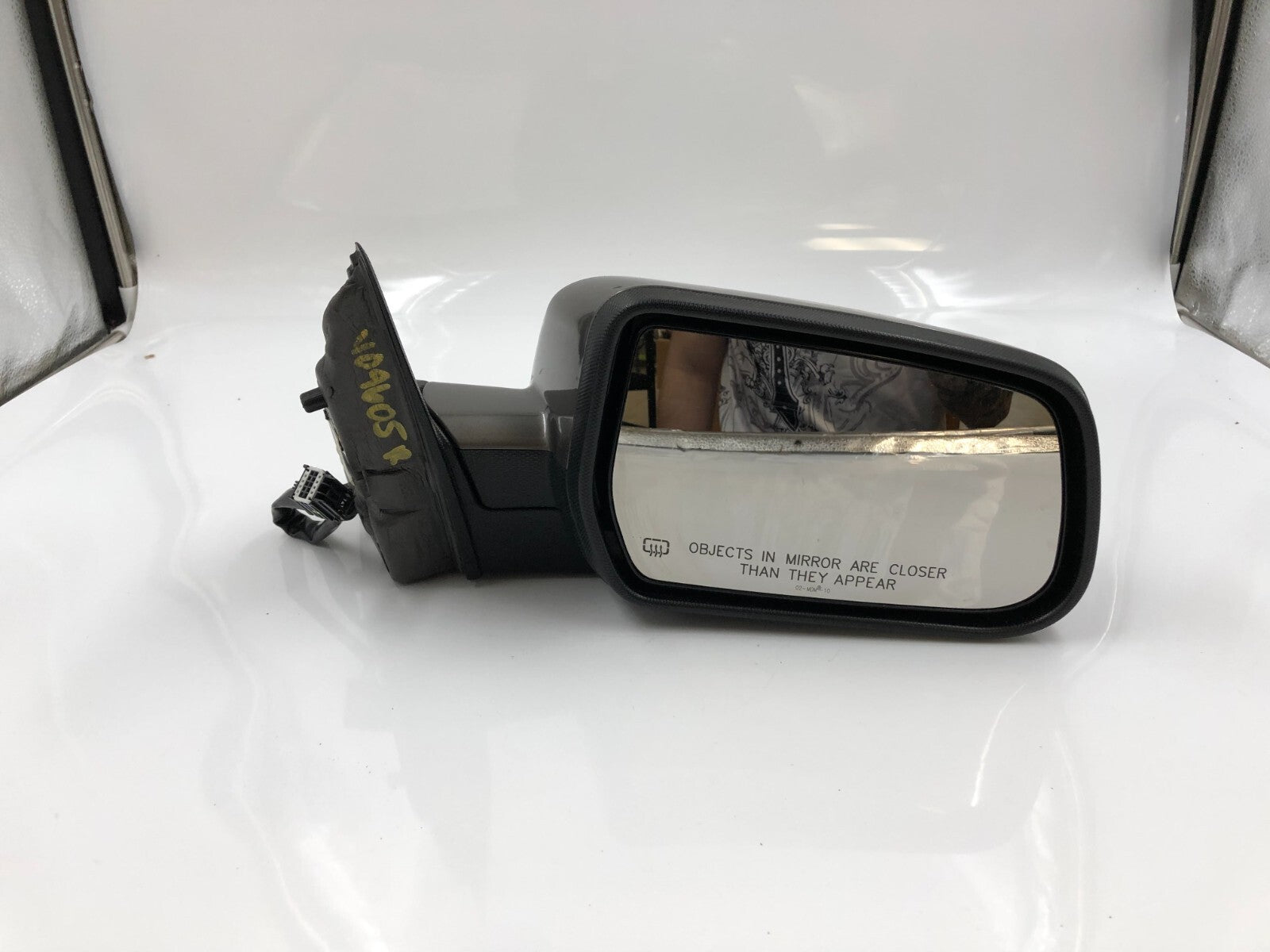 2010-2011 Chevrolet Equinox Passenger Side Power Door Mirror Gray OEM D02B63001