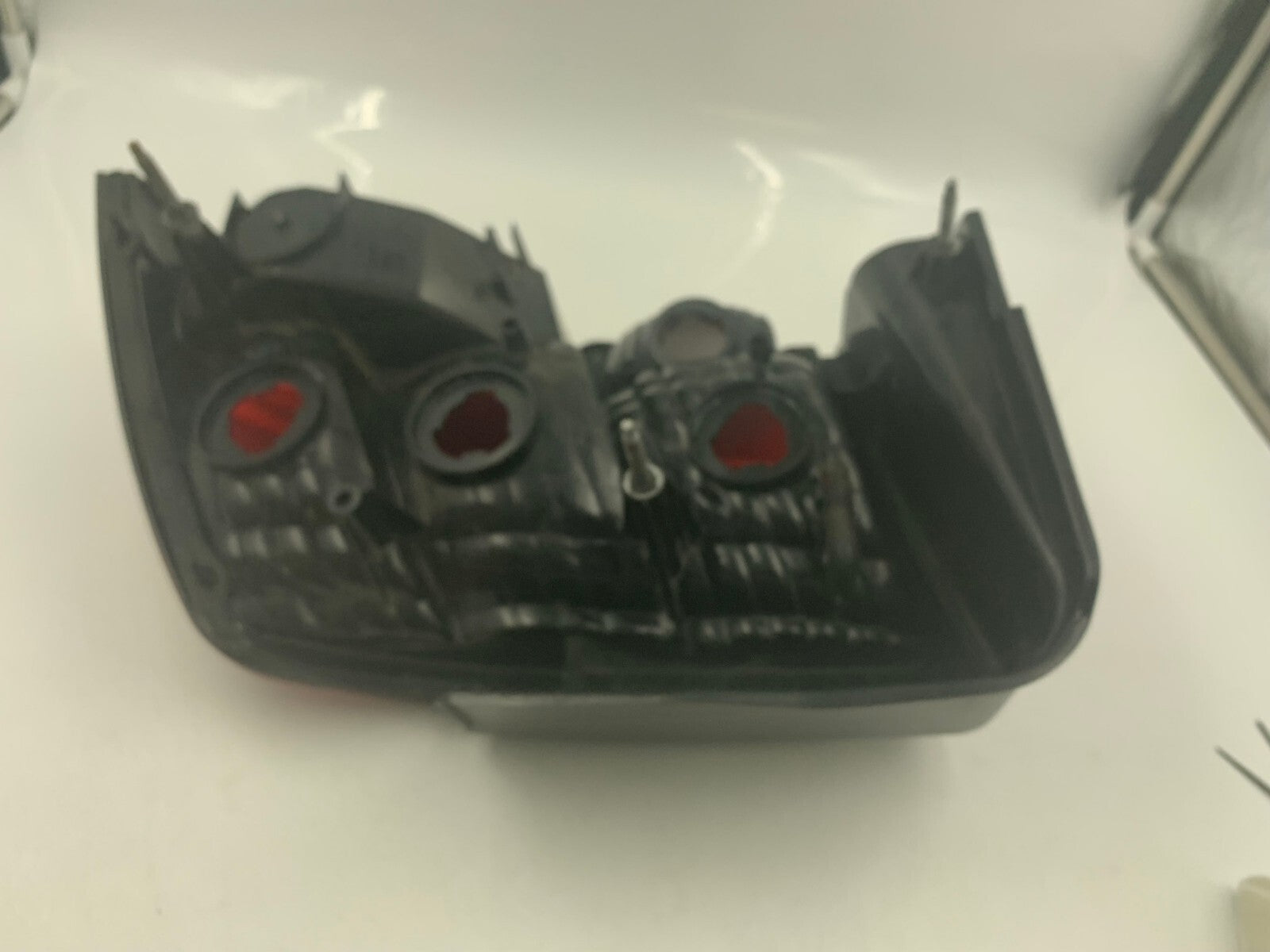 1999-2002 Ford Mustang Driver Side Tail Light Taillight OEM D01B59006