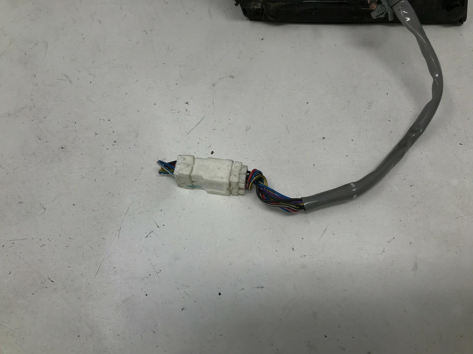 2003-2004 Nissan Murano Driver Side View Power Door Mirror Orange OEM E02B61001