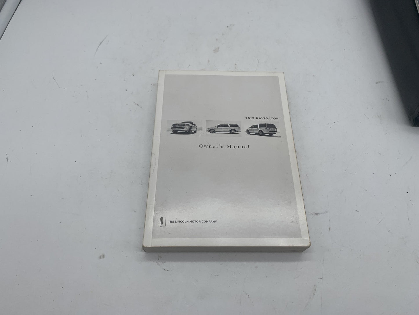 2015 Lincoln Navigator Owners Manual Set with Case OEM R01B21011