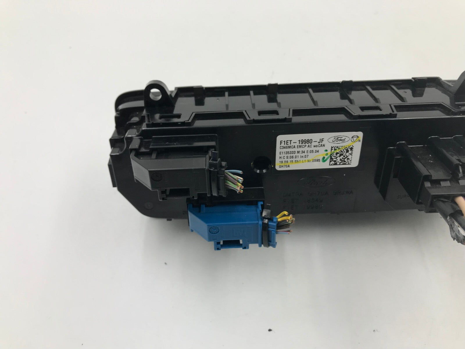 2015-2018 Ford Focus AC Heater Climate Control Unit OEM D03B14011