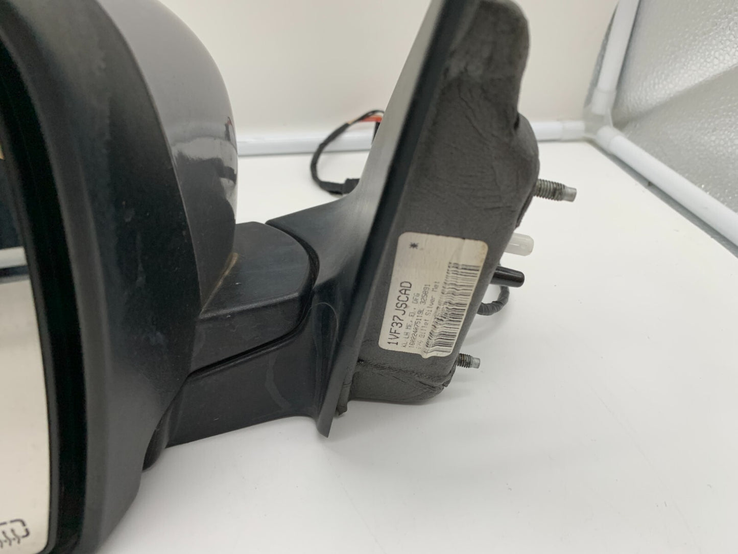 2014-2021 Jeep Cherokee Driver Side View Power Door Mirror Silver D01B57005