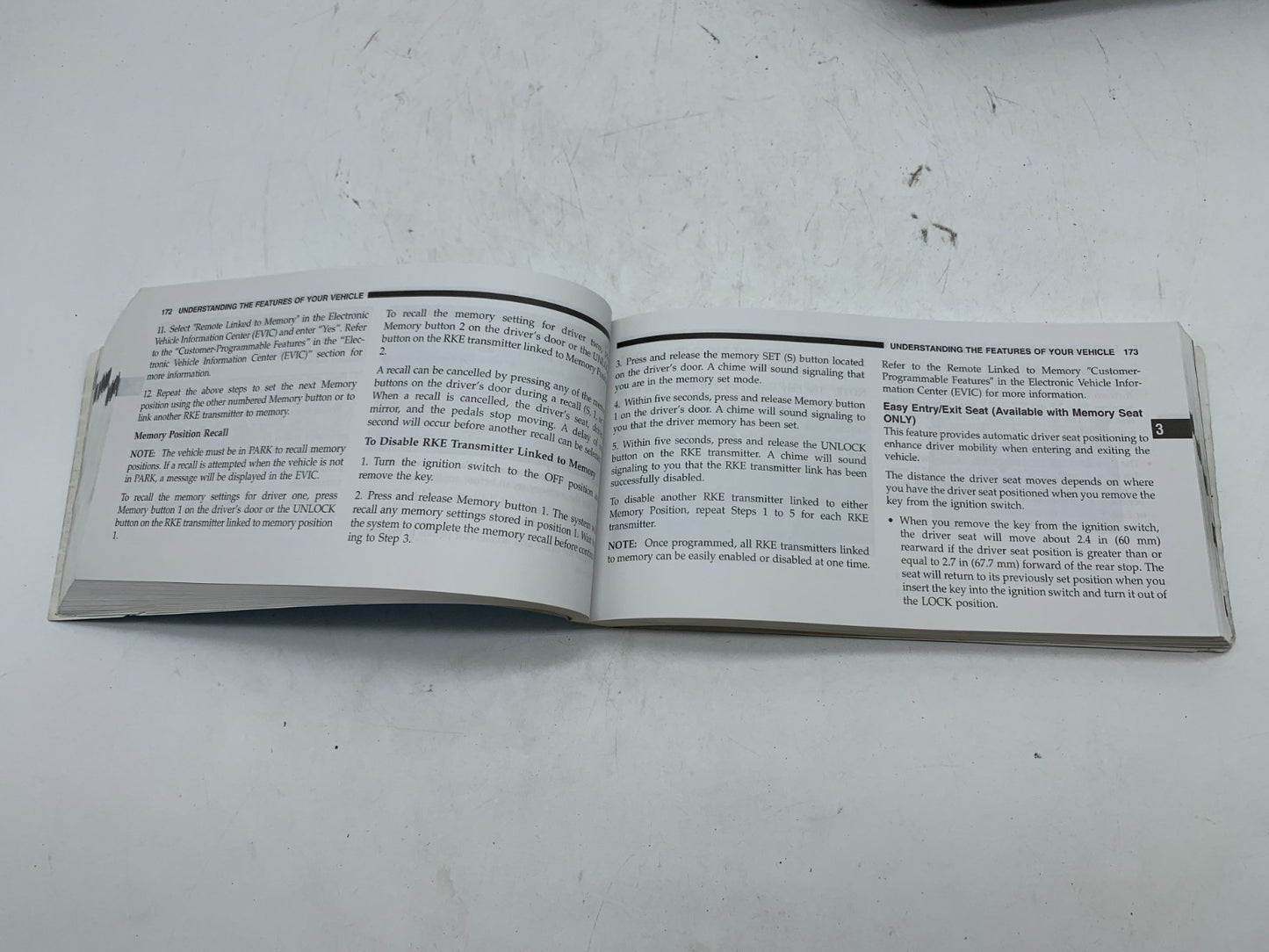 2009 Chrysler Town & Country Owners Manual Set with Case OEM A03B43004