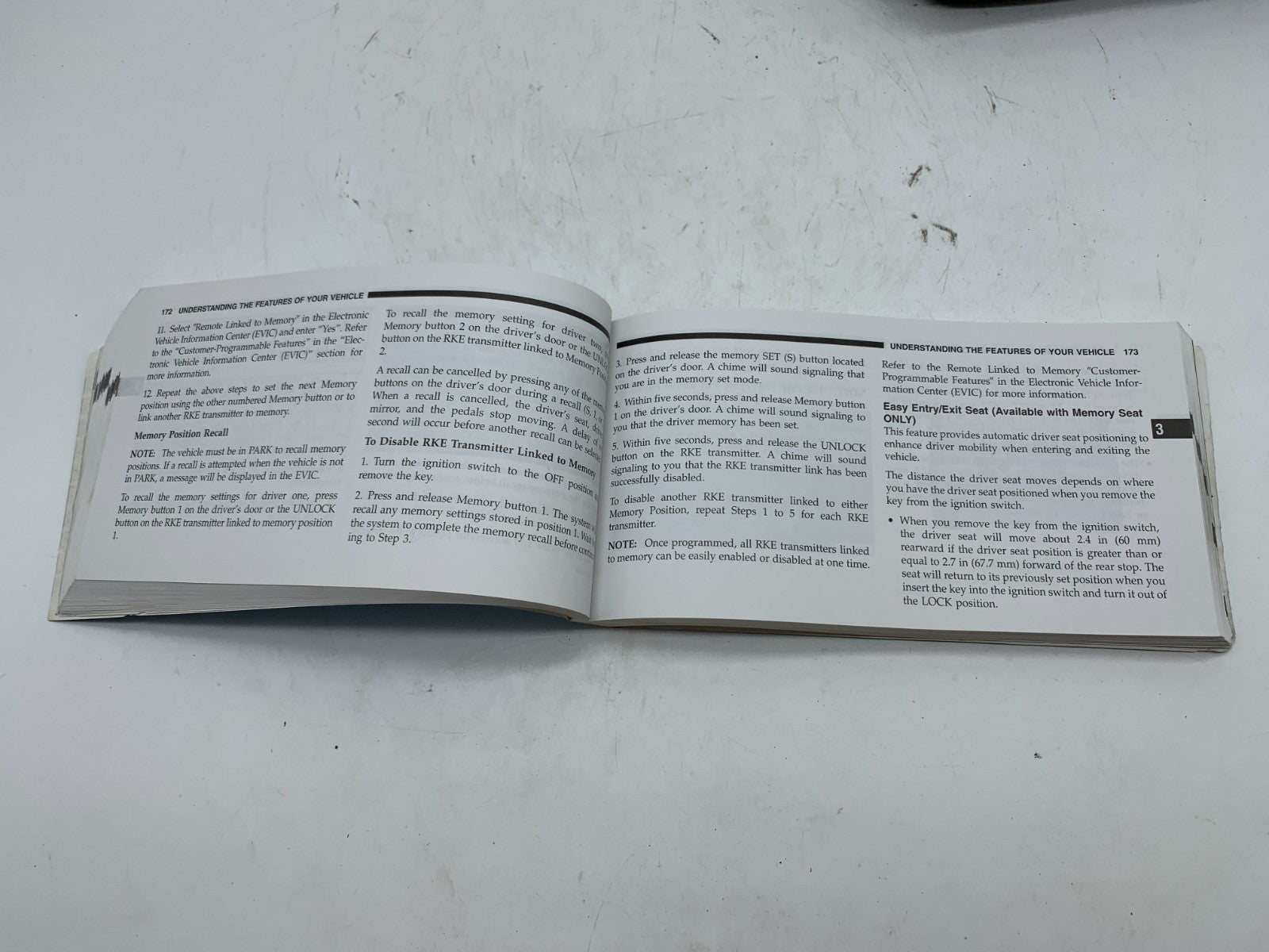 2009 Chrysler Town & Country Owners Manual Set with Case OEM A03B43004