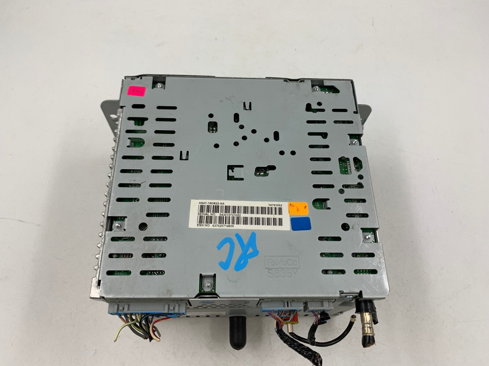 2010-2011 Ford Focus CD Player Radio Receiver OEM A03B22046