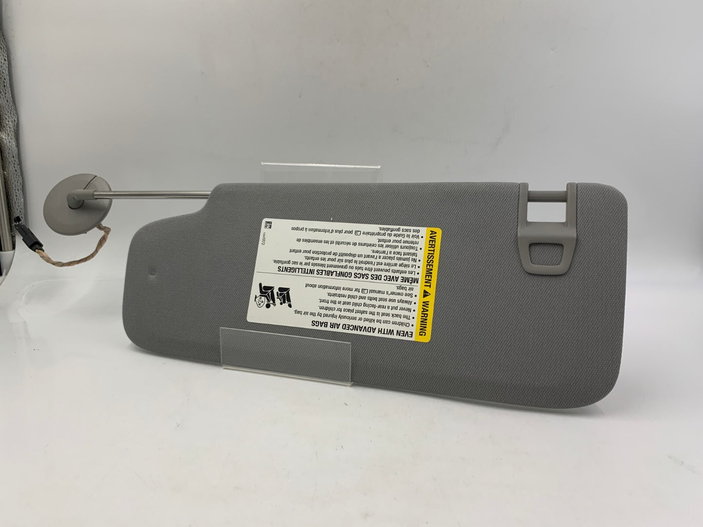 2018-2023 GMC Terrain Passenger Sun Visor Gray Illuminated A01B08036