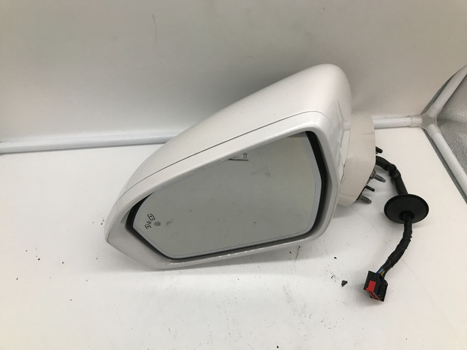 2016-2017 Lincoln MKZ Driver Side View Power Door Mirror BSA Camera C03B66004