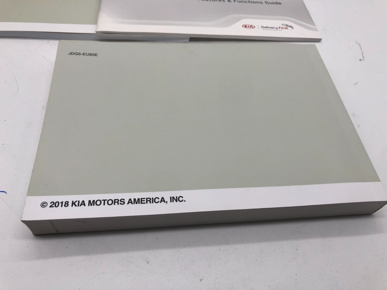 2018 Kia Optima Owners Manual Set with Case OEM E03B39068