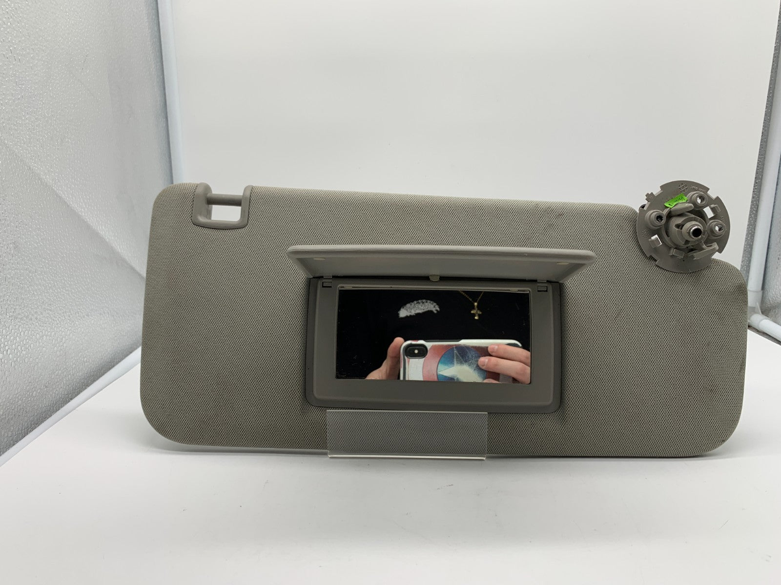 2015-2016 Chevrolet Trax Passenger Sun Visor Gray OEM C03B29001
