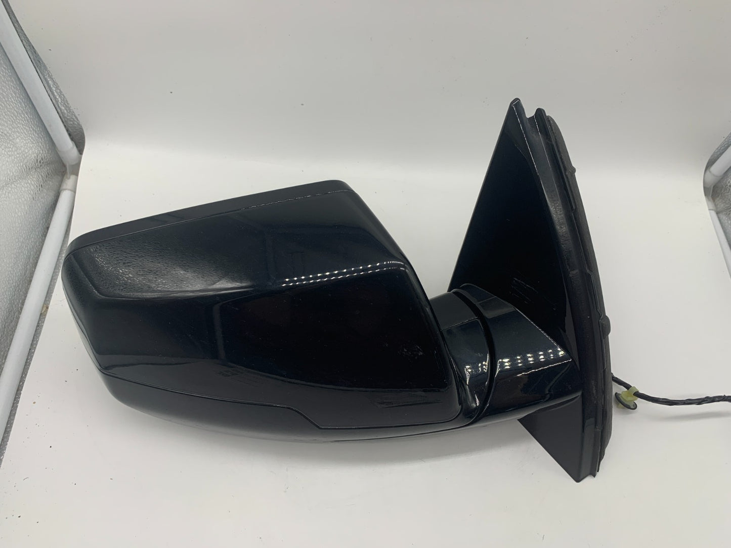 2018-2021 Chevrolet Traverse Passenger Power Door Mirror Black OEM A03B53030