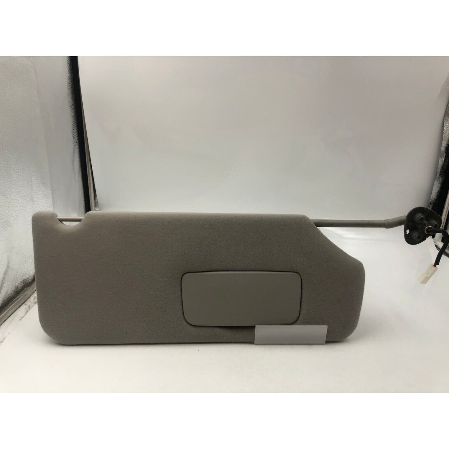 2011-2014 Toyota Sienna Passenger Sun Visor Sunvisor Gray Illuminated C03B06056