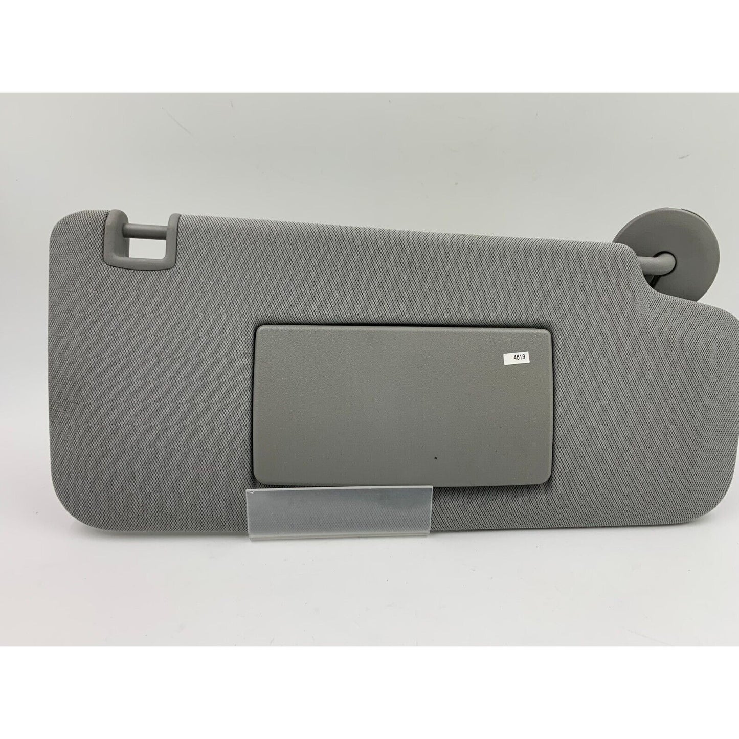 2017-2020 Chevrolet Trax Passenger Sun Visor Sunvisor Gray OEM D03B36051