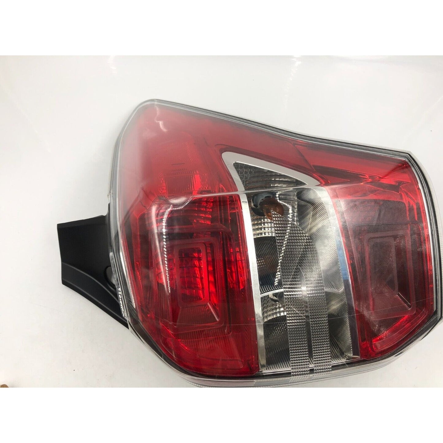 2014-2016 Subaru Forester Passenger Side Tail Light Taillight OEM G01B39040