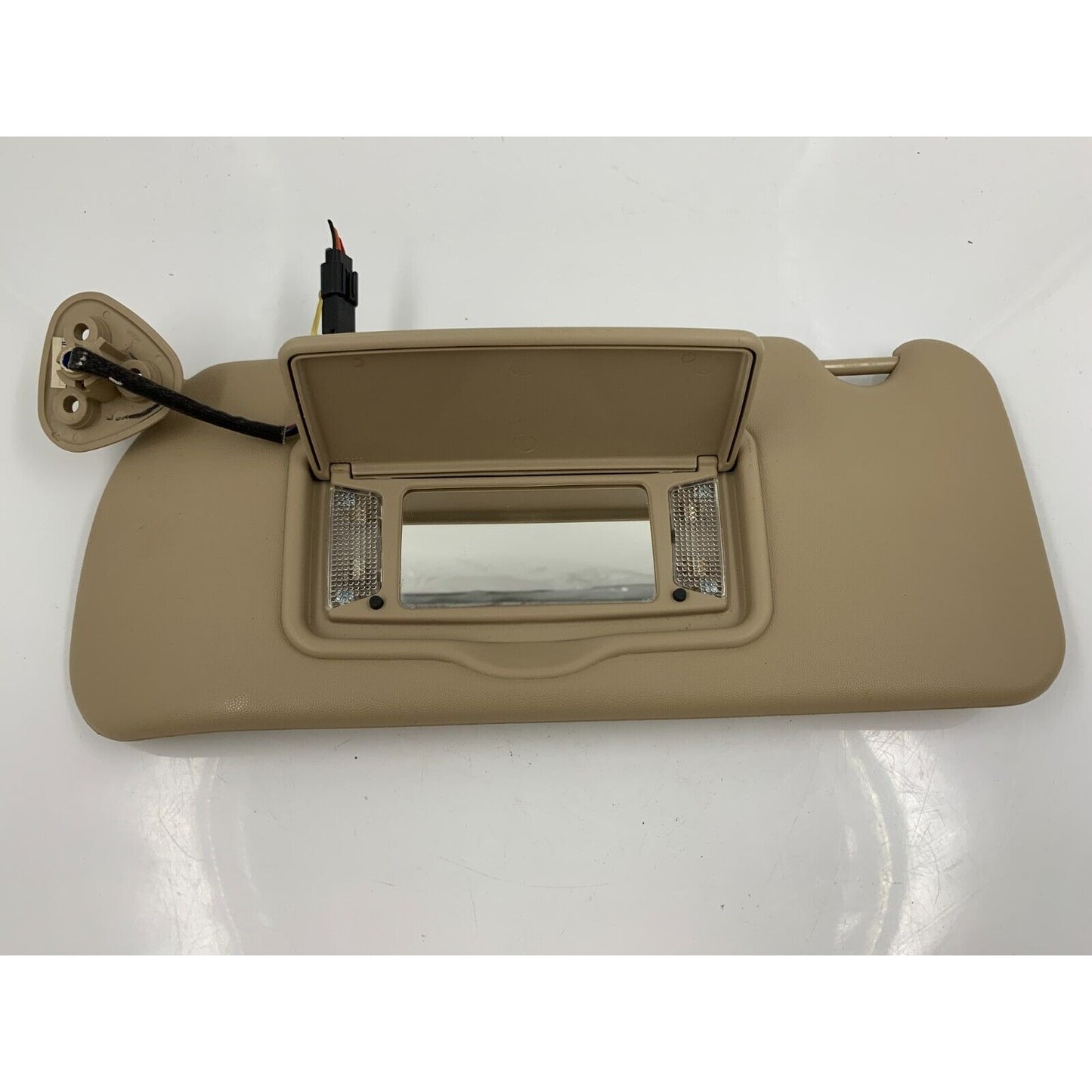 2007-2009 Cadillac SRX Driver Sun Visor Sunvisor Tan Illuminated OEM C03B04043