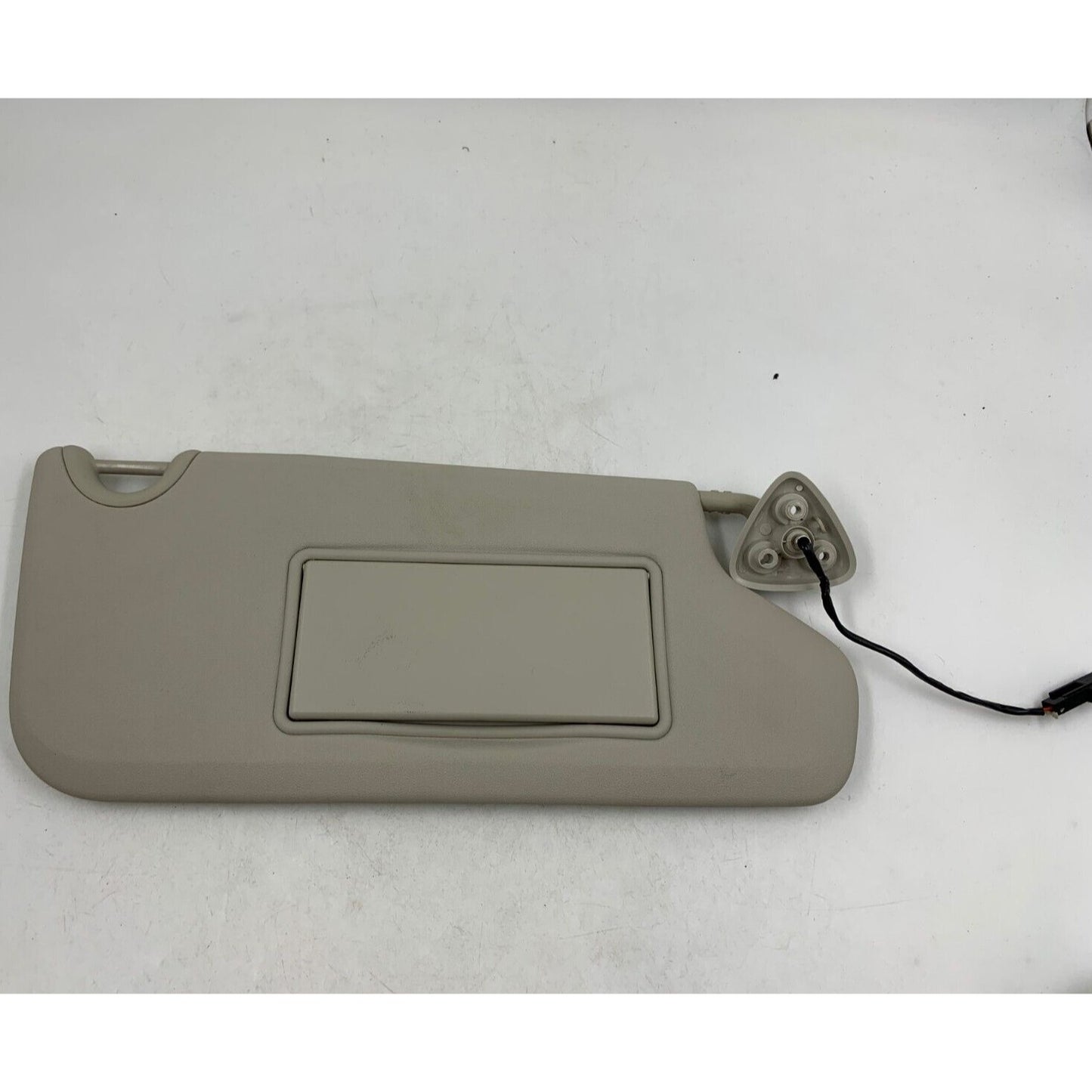 2011-2020 Dodge Journey Passenger Sun Visor Sunvisor Gray Illuminated A02B63004